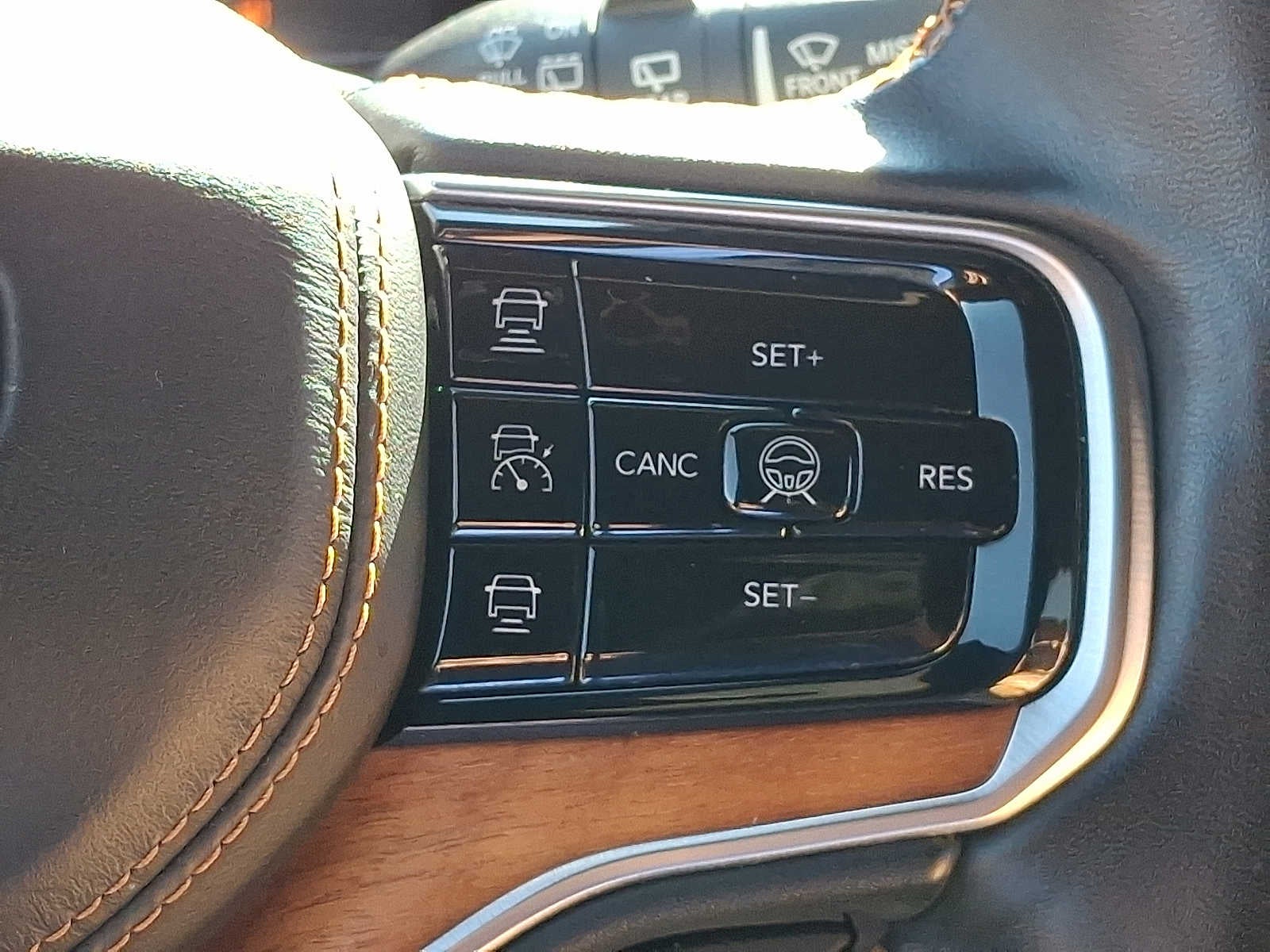 2022 Jeep Grand Wagoneer Series III