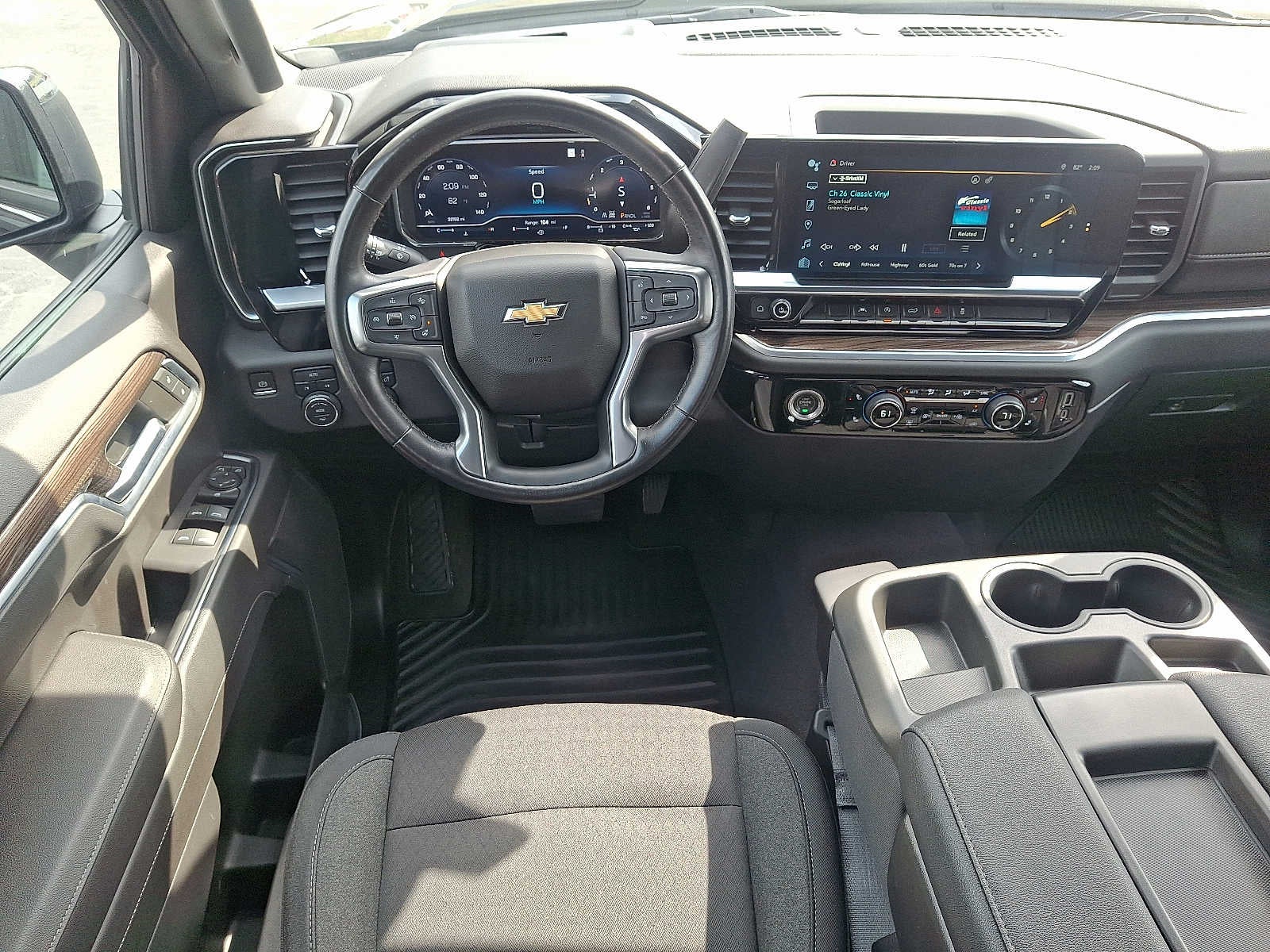 2022 Chevrolet Silverado 1500 LT (2FL)
