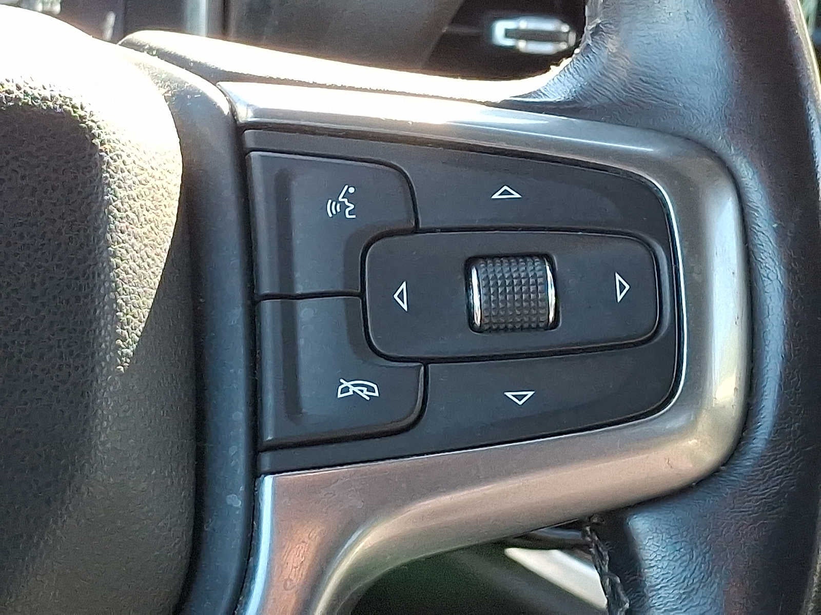 2022 Chevrolet Silverado 1500 LT (2FL)