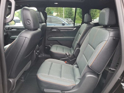 2025 GMC Acadia AT4