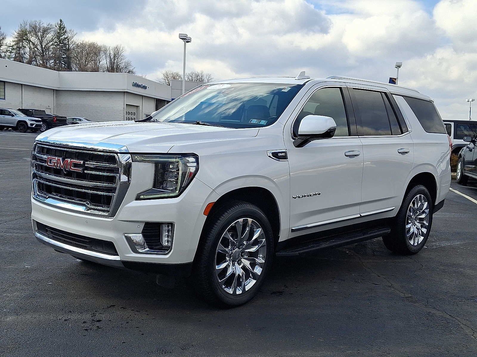2022 GMC Yukon SLT