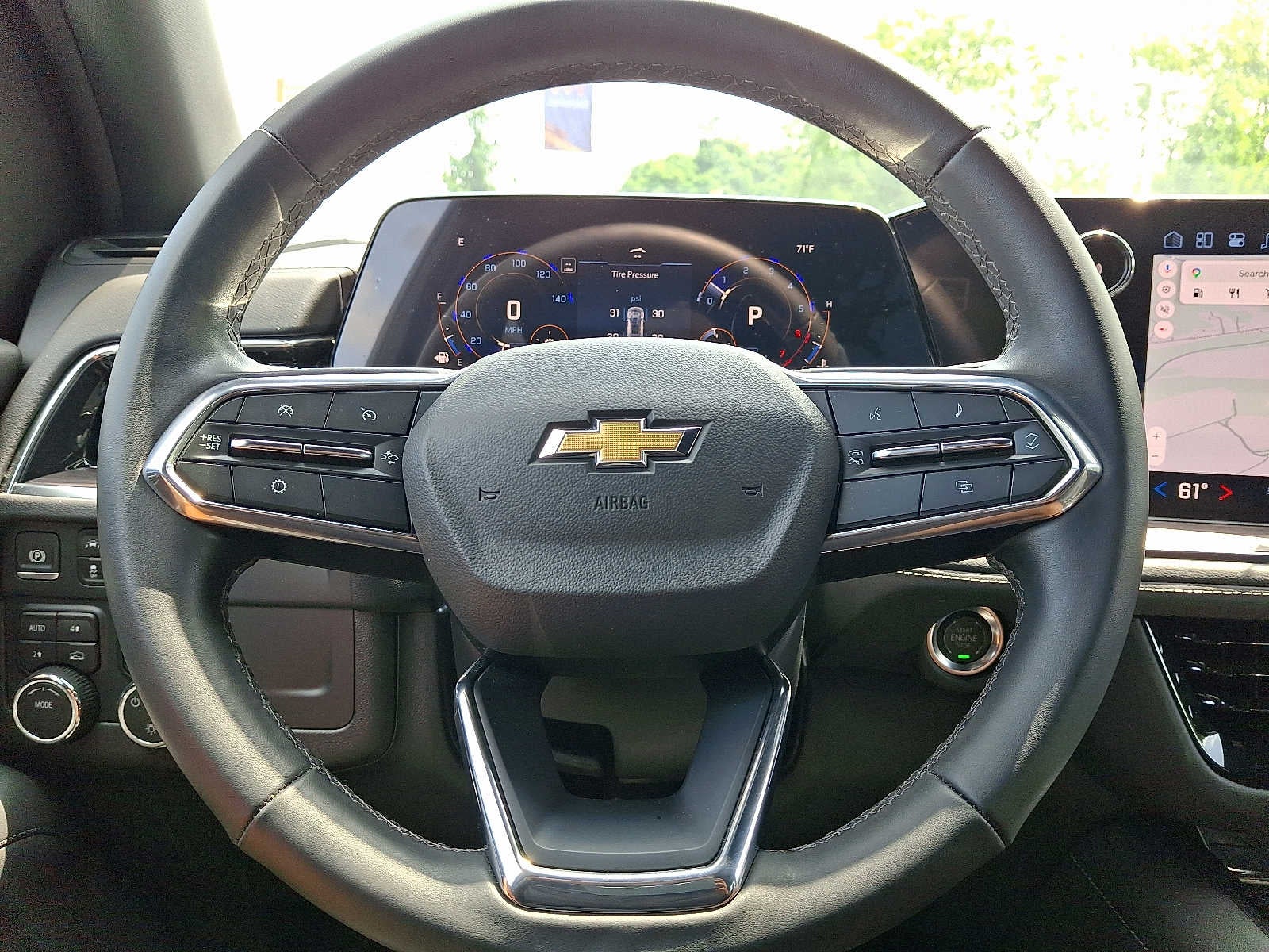 2025 Chevrolet Suburban LT