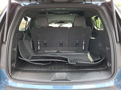 2025 Chevrolet Suburban LT