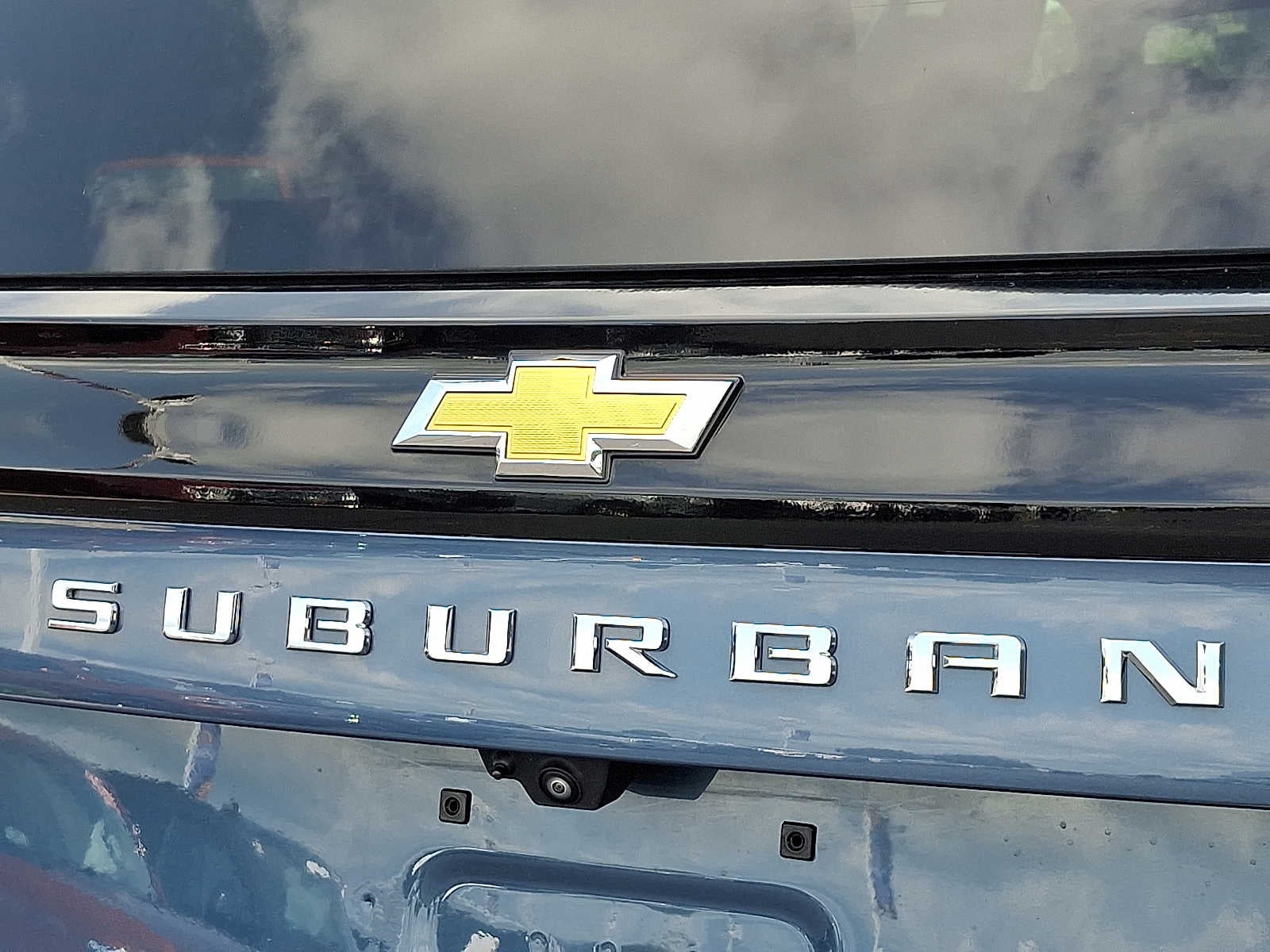 2025 Chevrolet Suburban LT