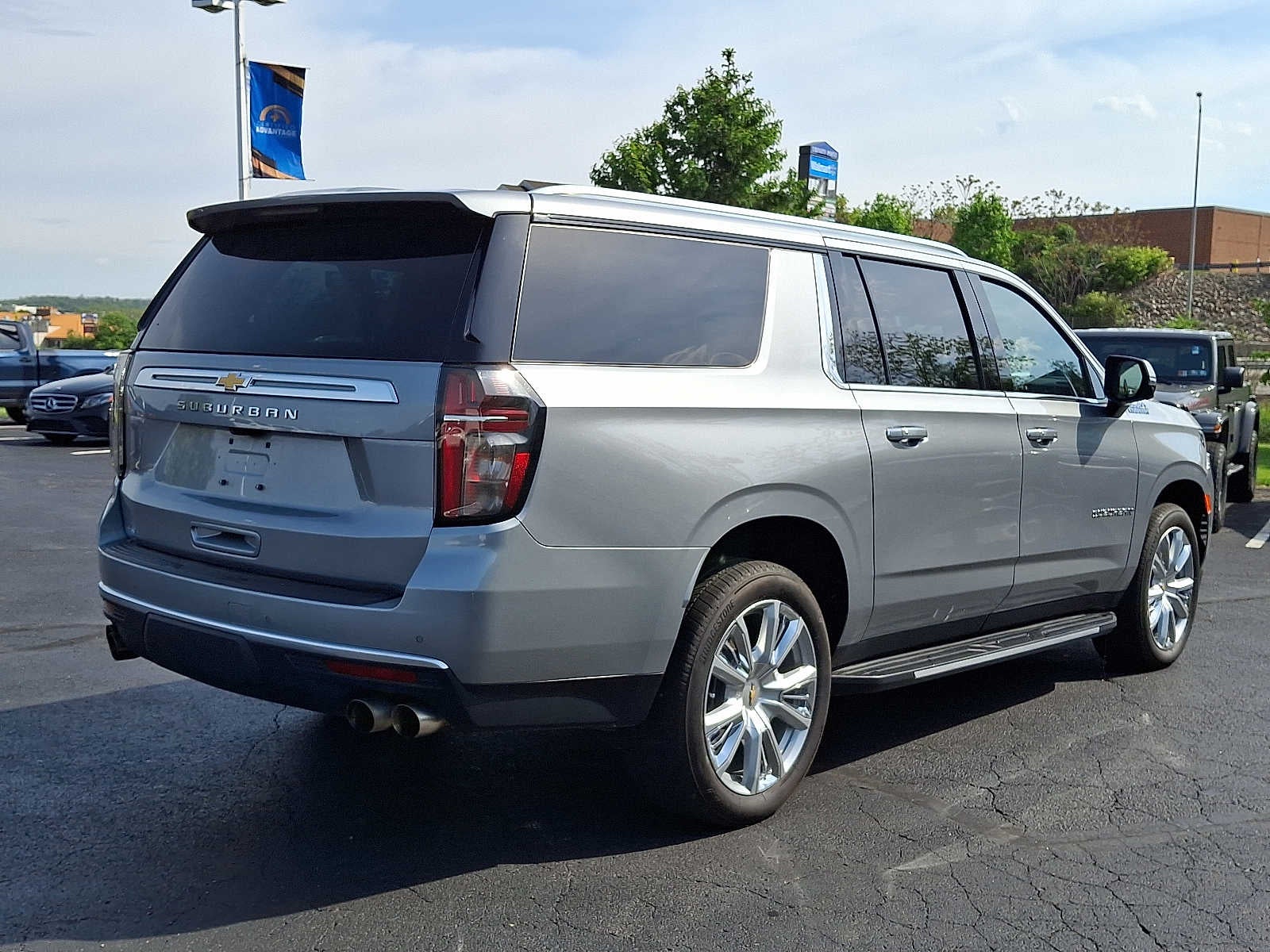 2024 Chevrolet Suburban High Country