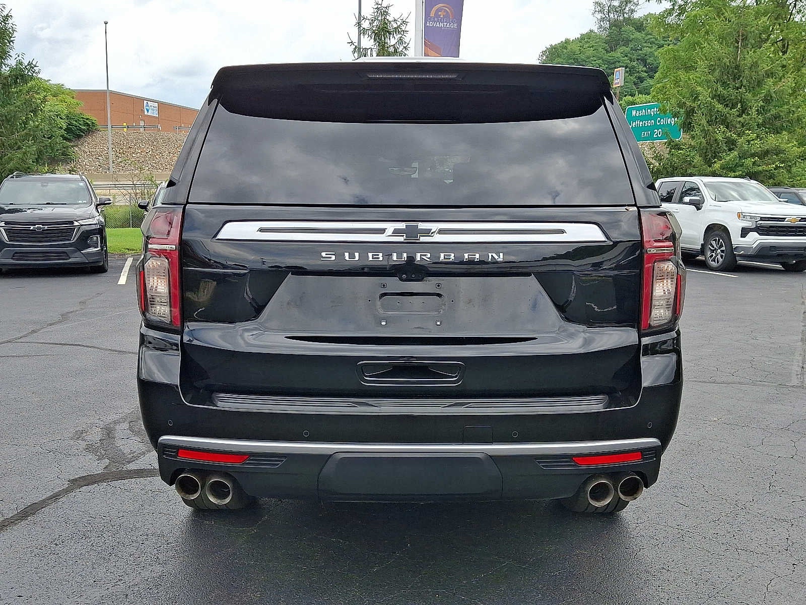 2021 Chevrolet Suburban High Country
