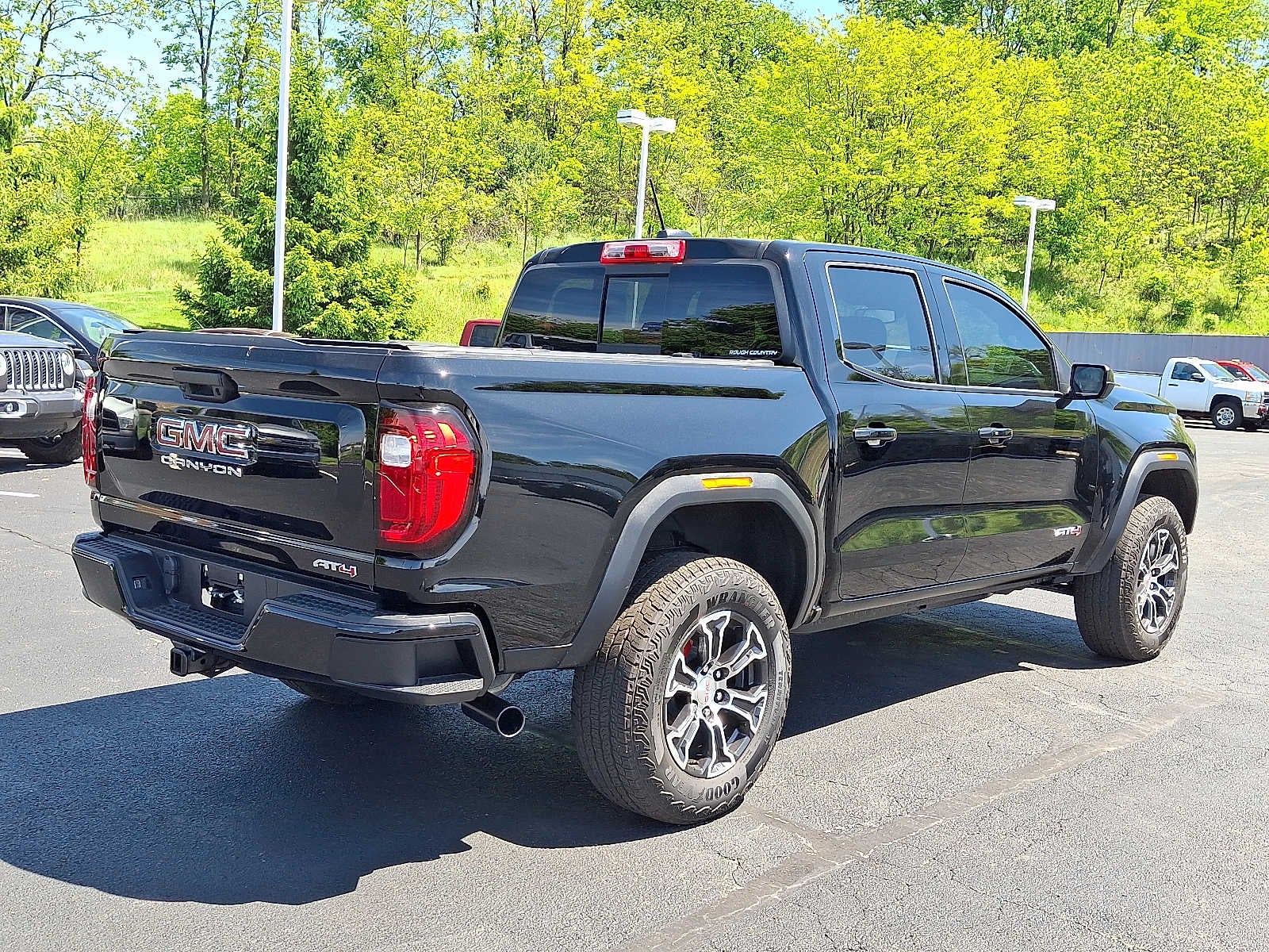 2024 GMC Canyon AT4