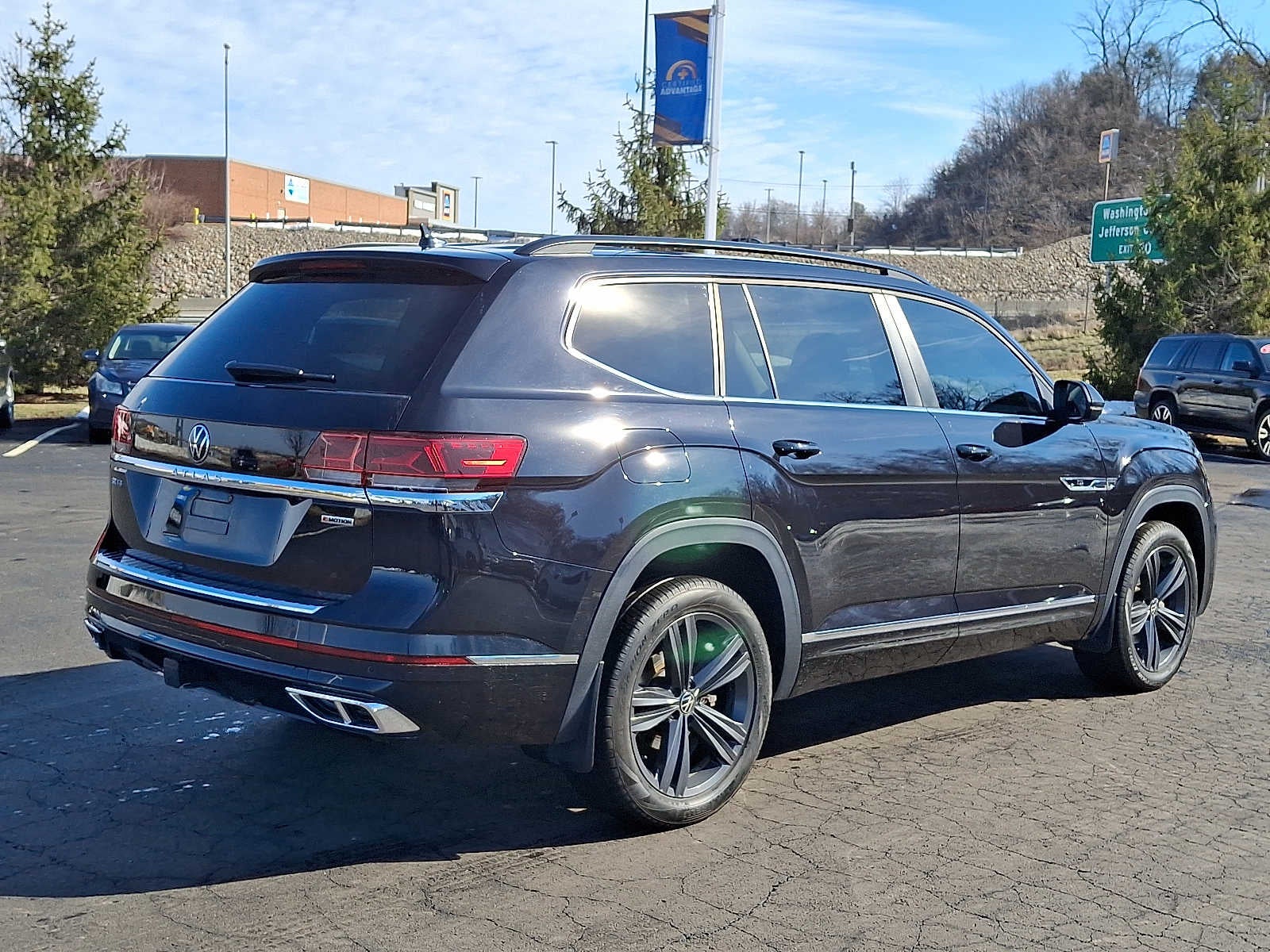 2021 Volkswagen Atlas 3.6L V6 SE w/Technology R-Line