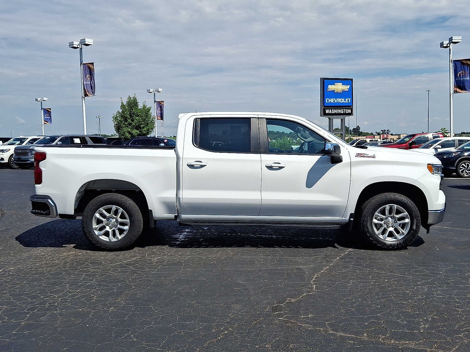 2023 Chevrolet Silverado 1500 LT