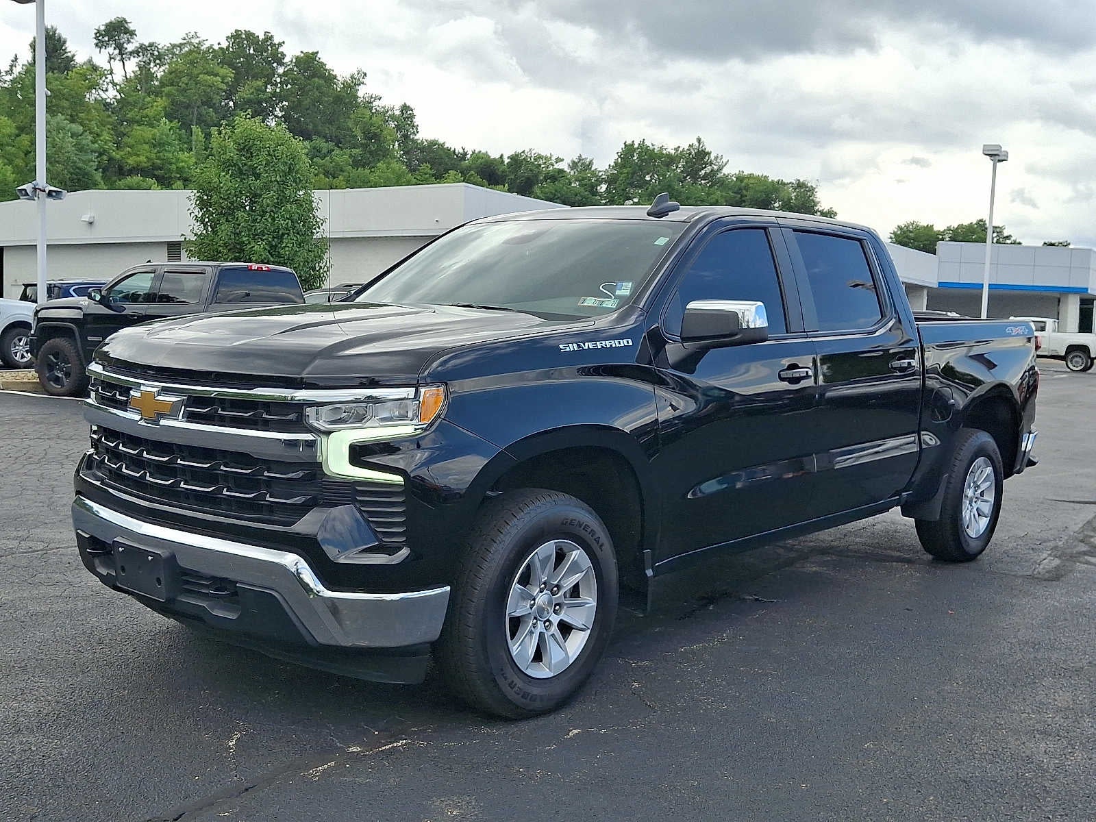 2024 Chevrolet Silverado 1500 LT