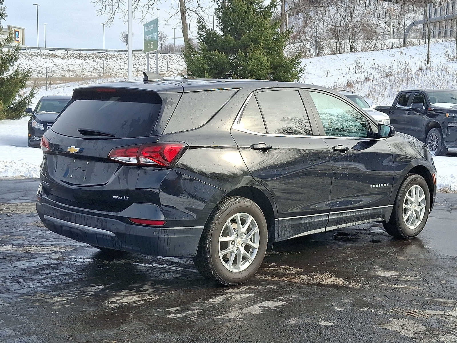 2024 Chevrolet Equinox LT