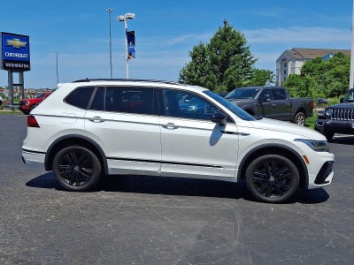 2022 Volkswagen Tiguan SE R-Line Black