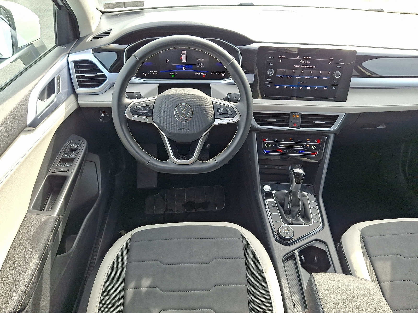 2025 Volkswagen Taos SE