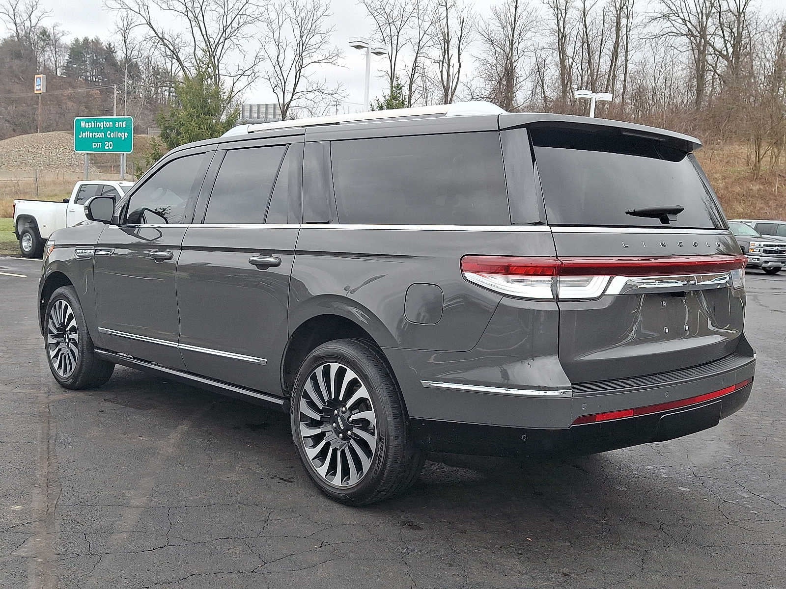 2023 Lincoln Navigator L Black Label