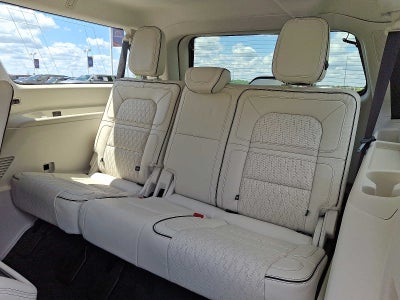 2024 Lincoln Navigator L Black Label