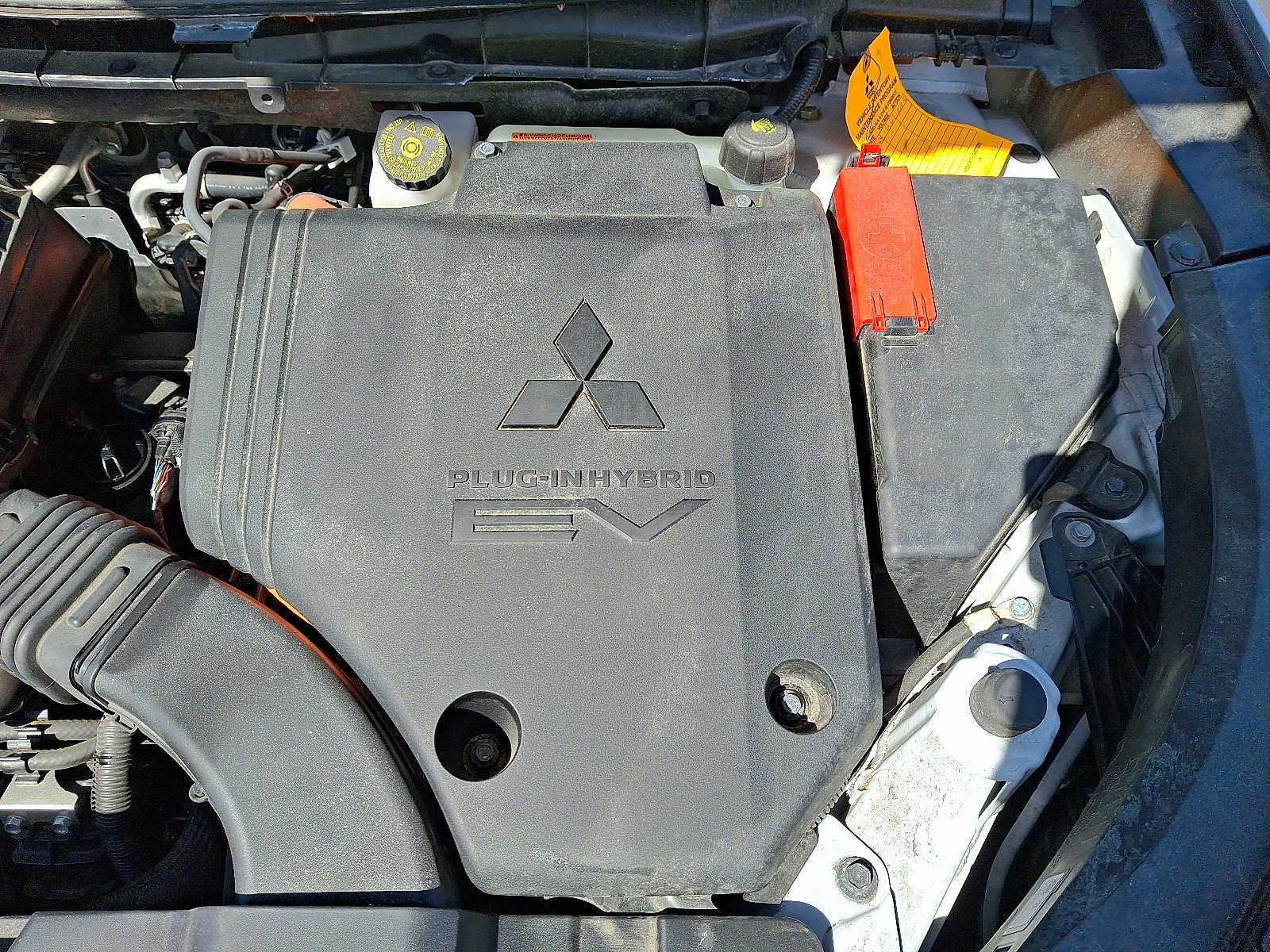 2024 Mitsubishi Outlander Plug-In Hybrid SE