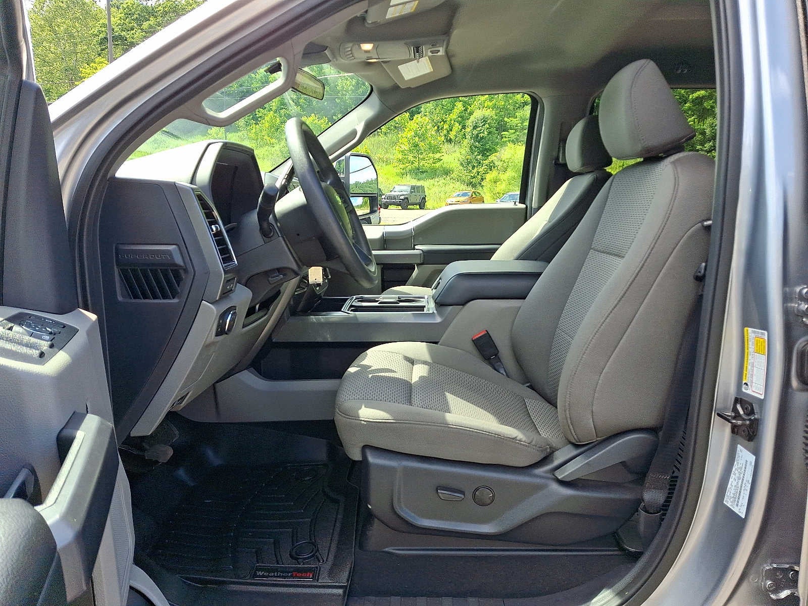 2022 Ford Super Duty F-350 SRW XL