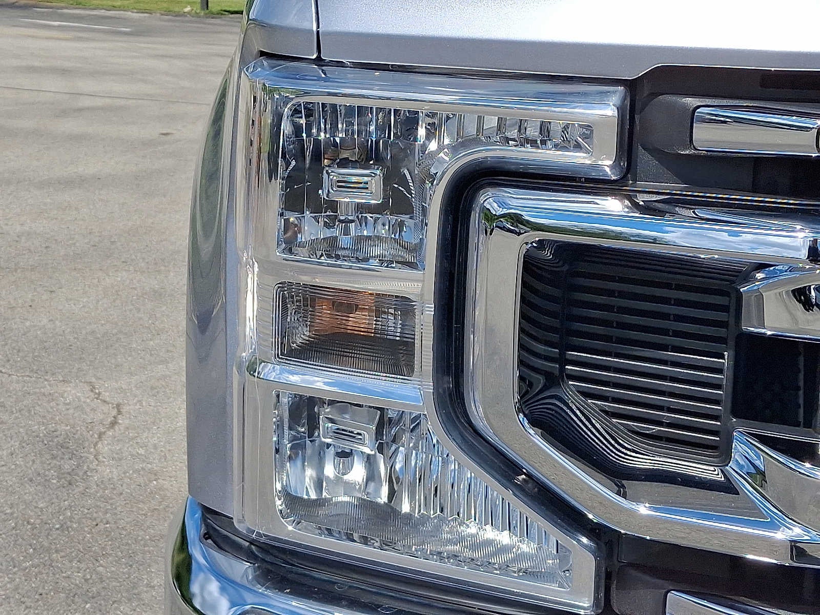 2022 Ford Super Duty F-350 SRW XL