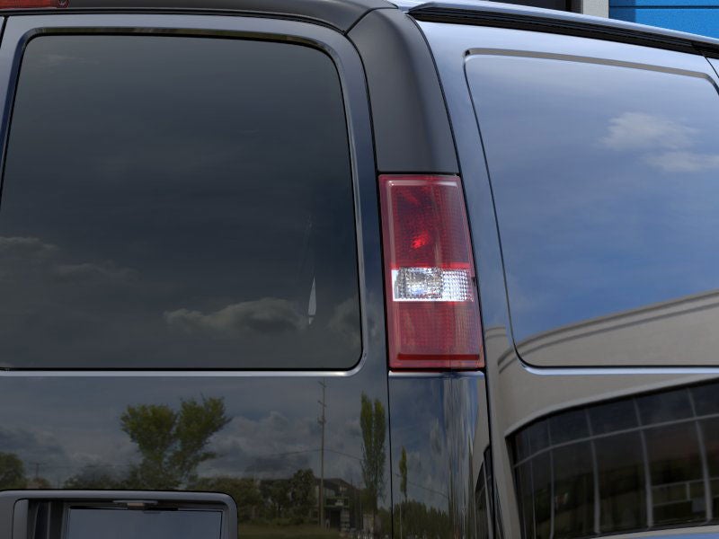 2025 Chevrolet Express Cargo 3500 WT