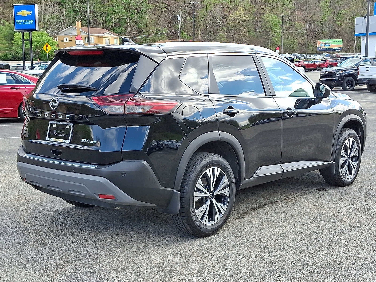 2023 Nissan Rogue SV