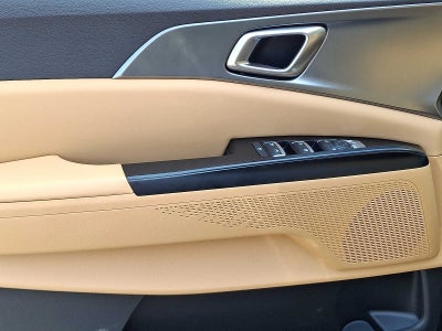 2023 Kia Carnival LX