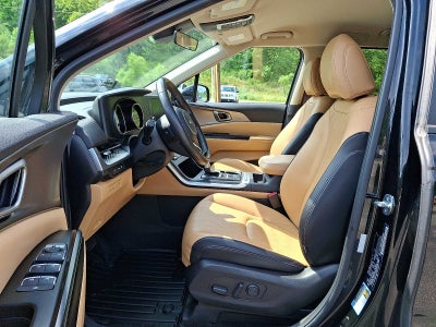2023 Kia Carnival LX