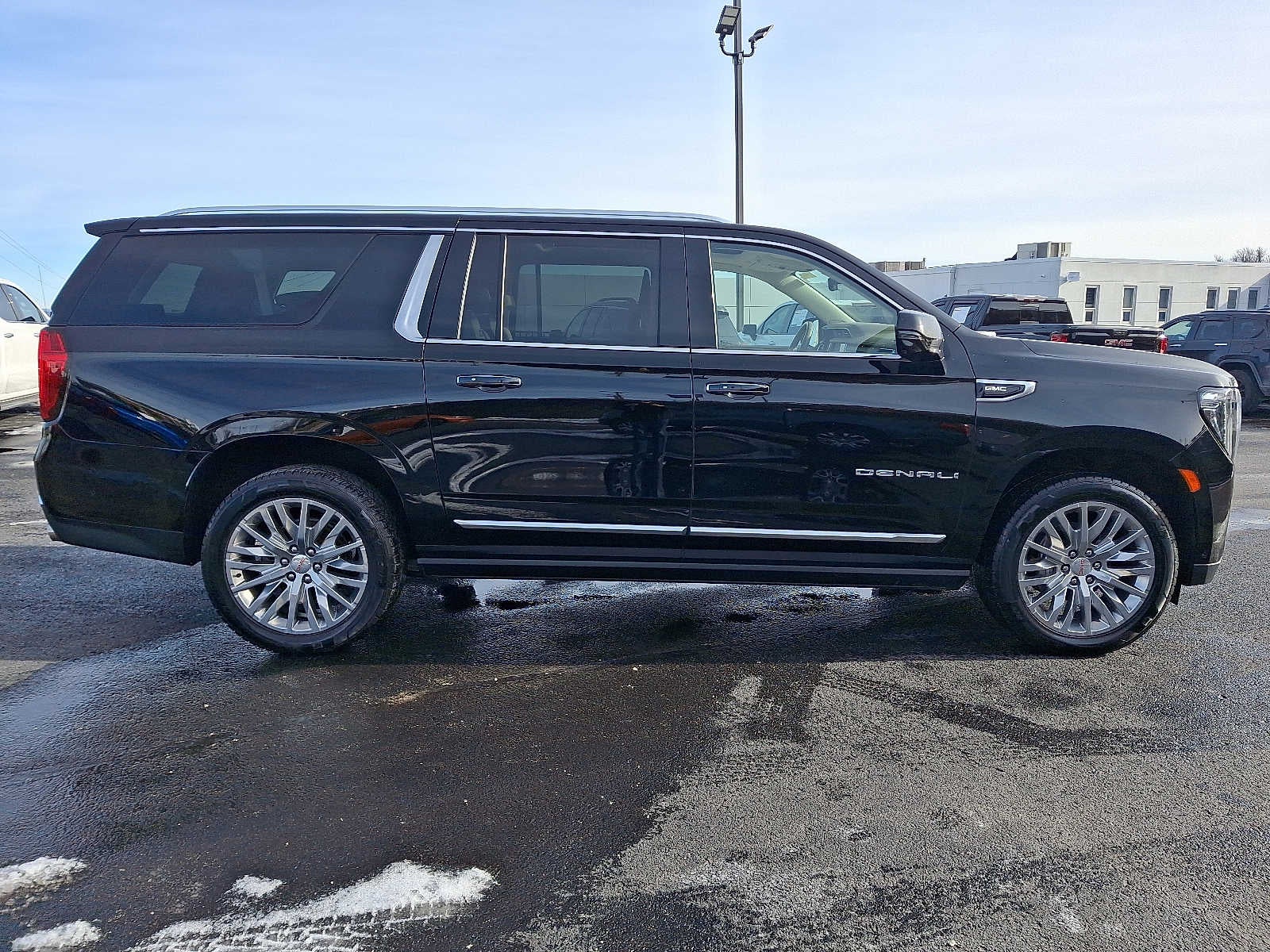 2023 GMC Yukon XL Denali