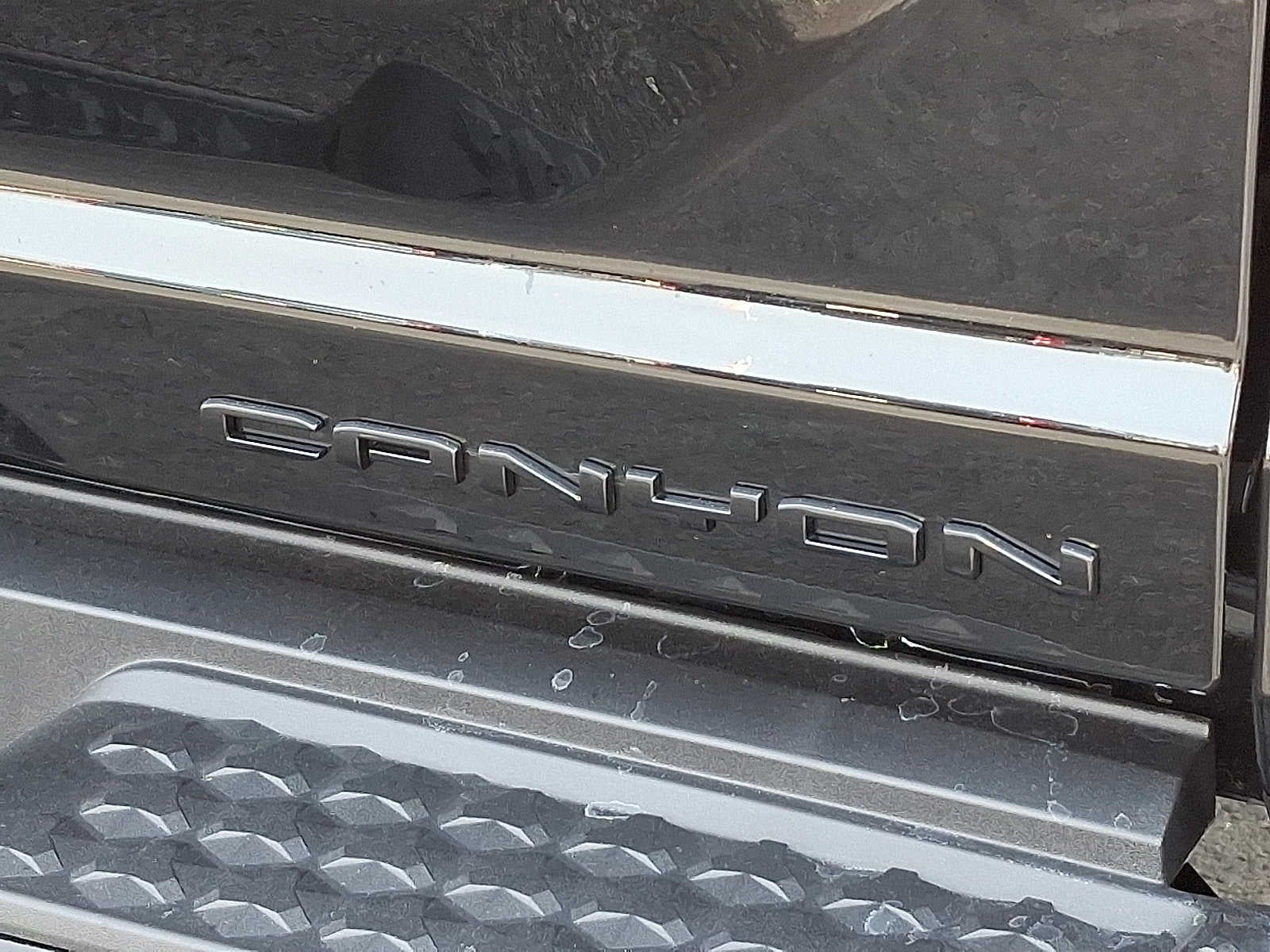 2025 GMC Canyon Denali