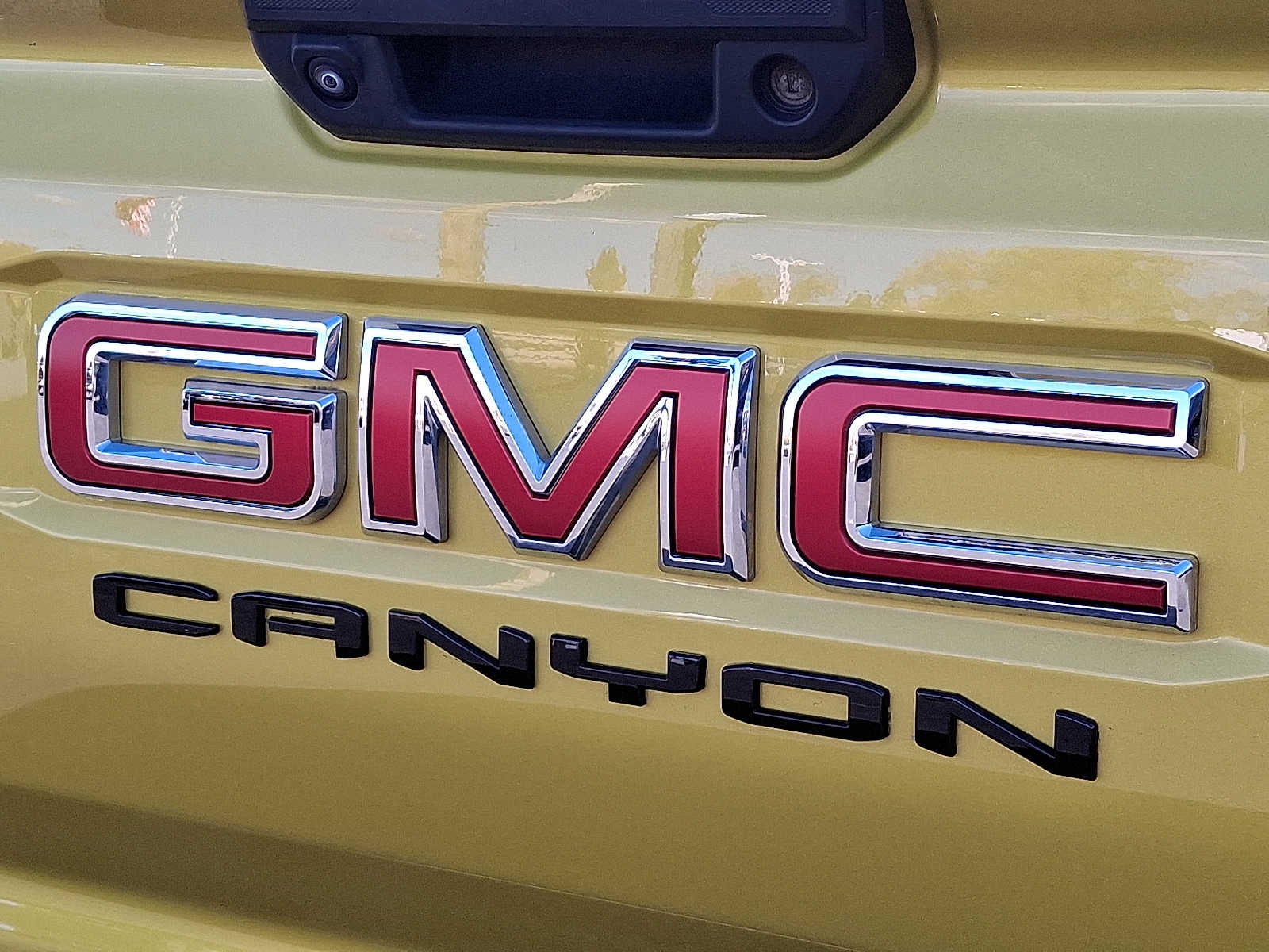 2023 GMC Canyon AT4