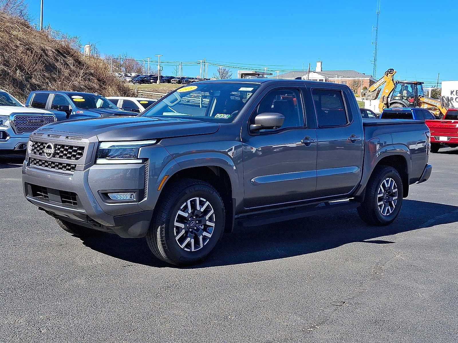 2025 Nissan Frontier SL