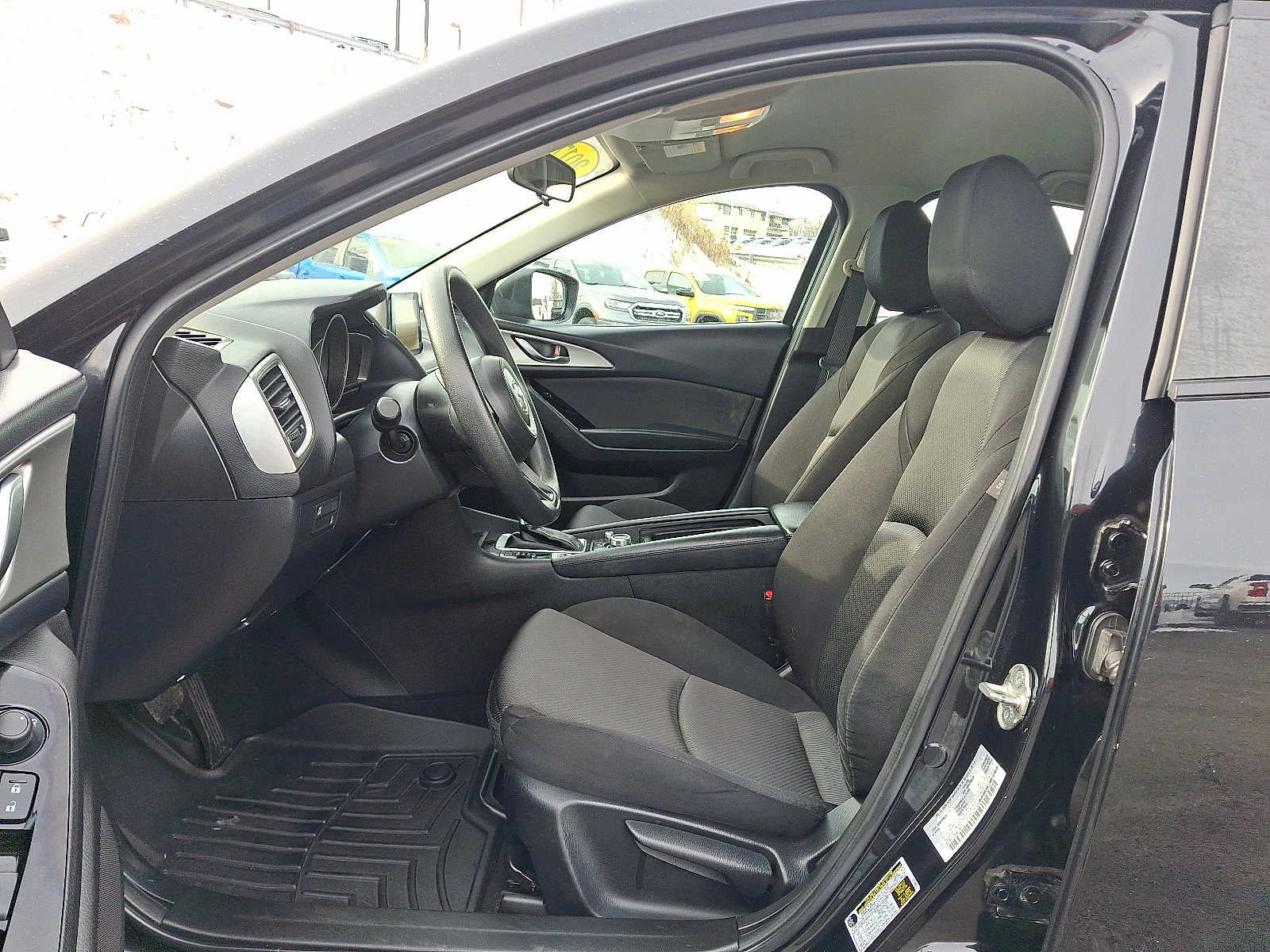 2017 Mazda Mazda3 4-Door Sport