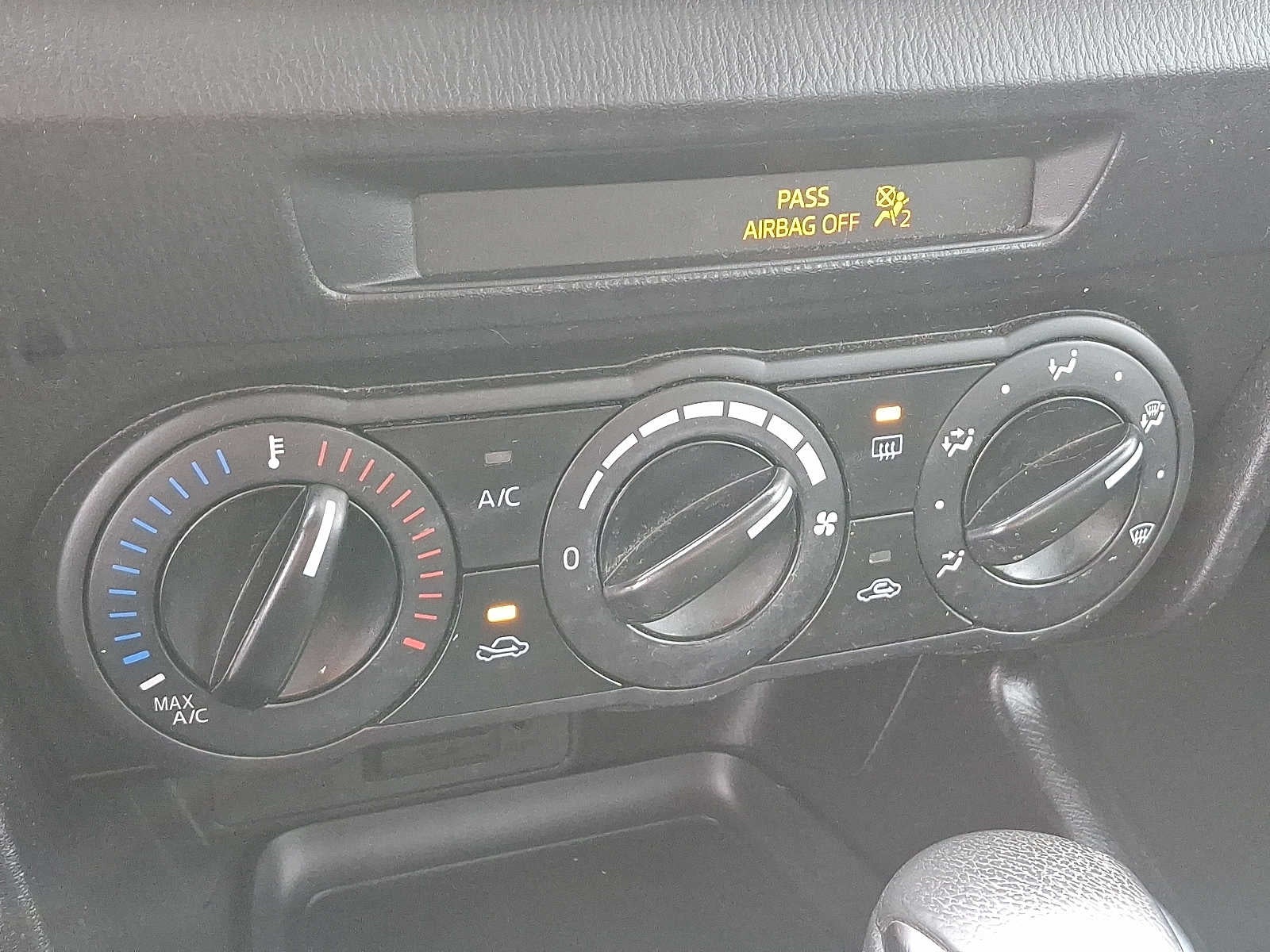 2017 Mazda Mazda3 4-Door Sport