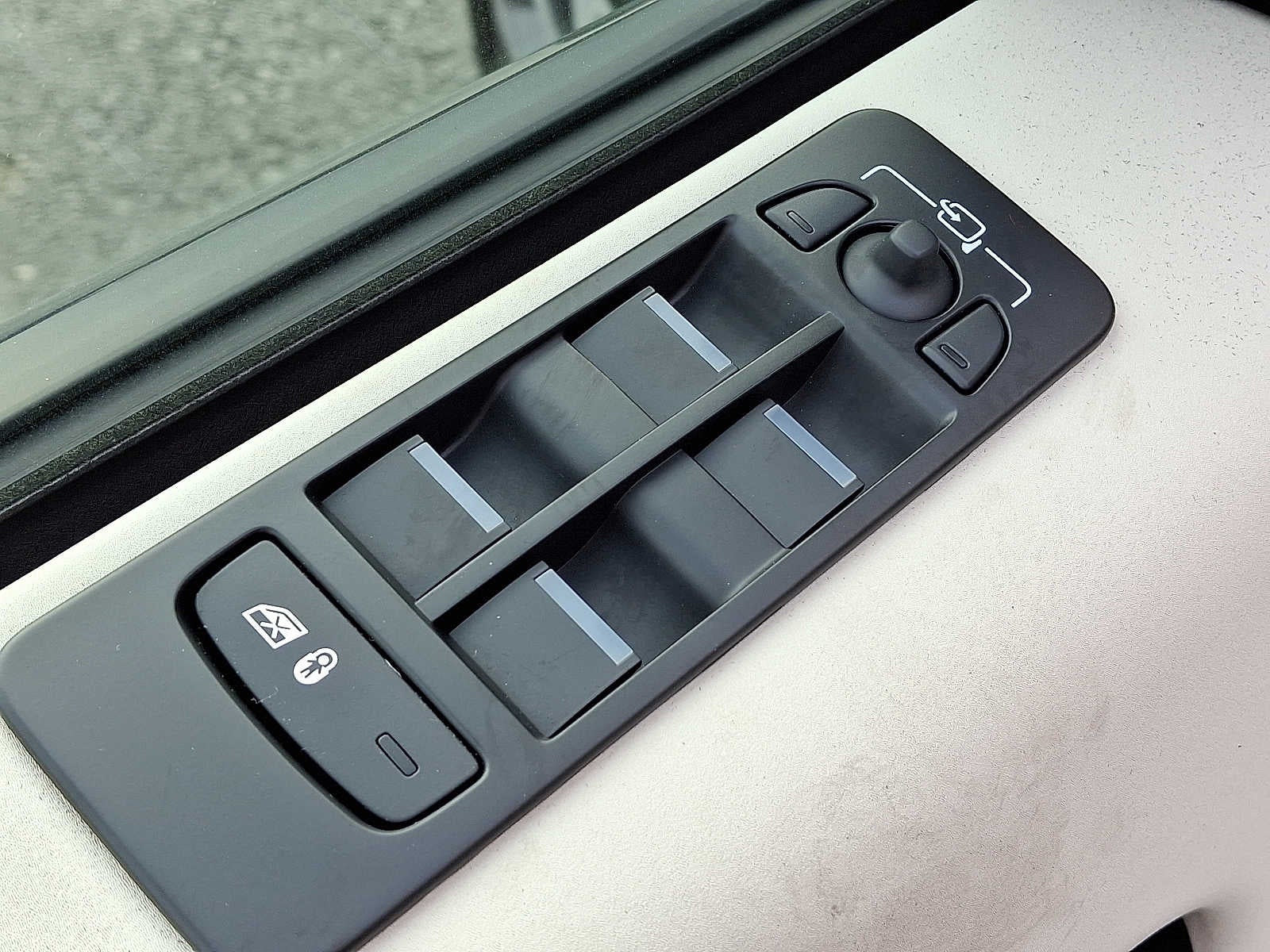 2023 Land Rover Discovery Sport SE