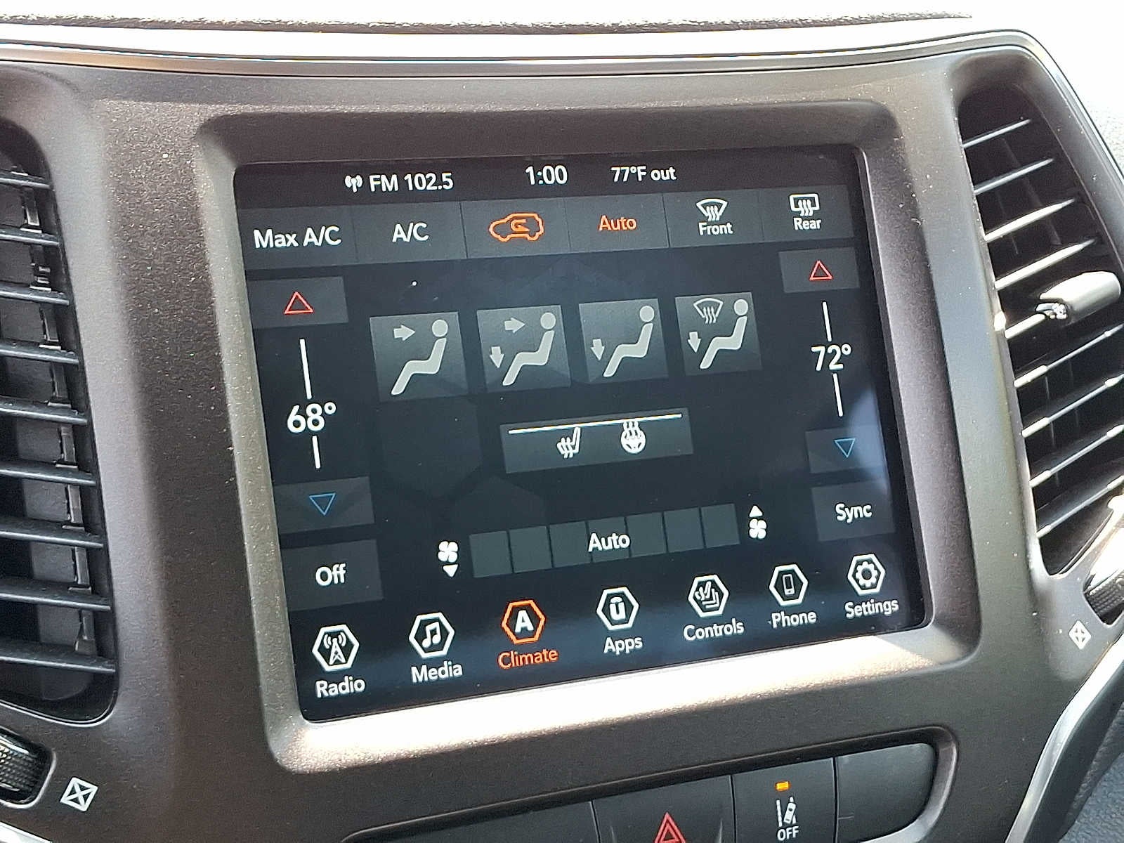 2022 Jeep Cherokee Trailhawk