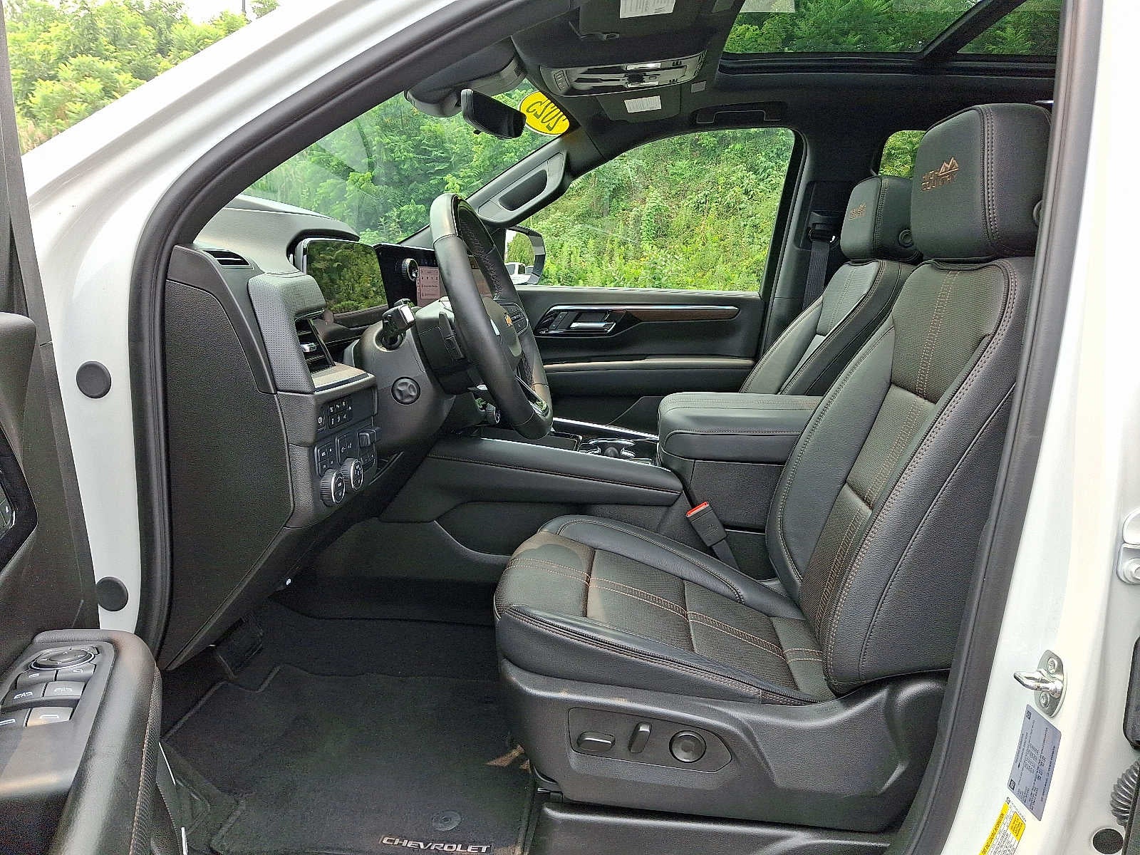 2025 Chevrolet Suburban High Country