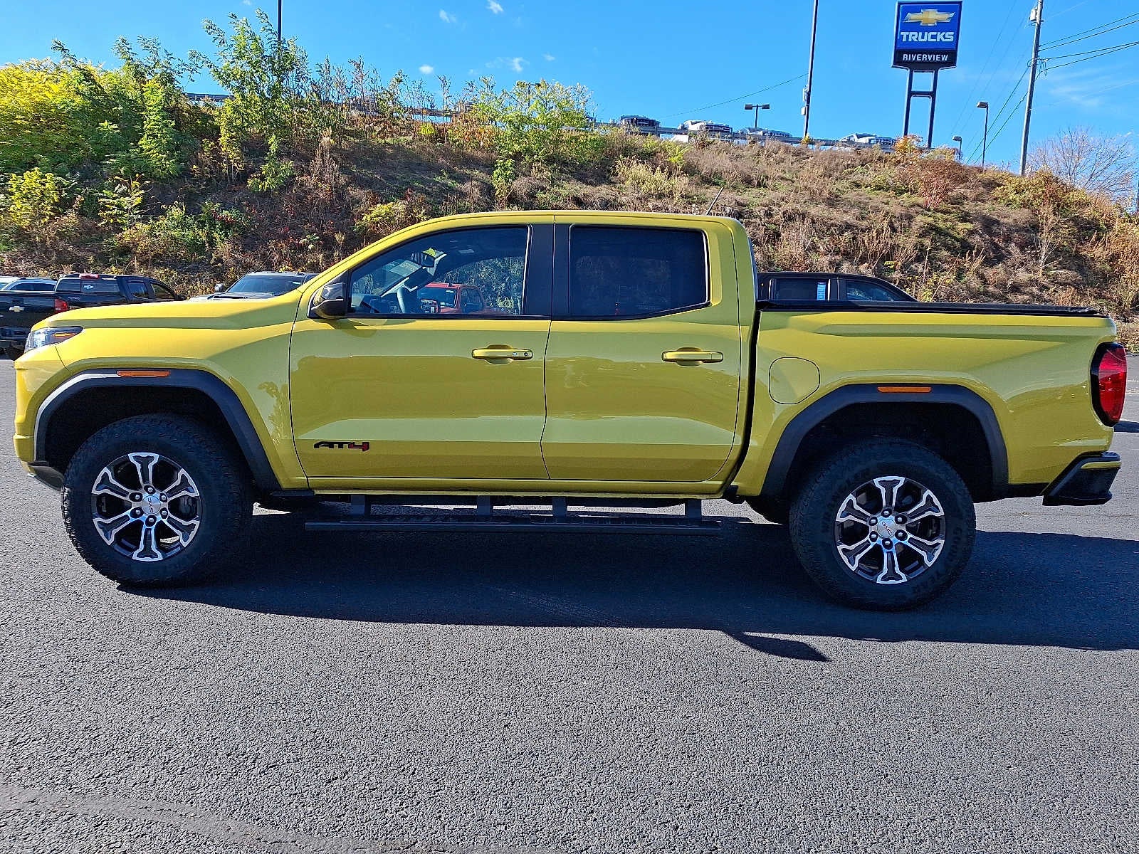 2023 GMC Canyon AT4