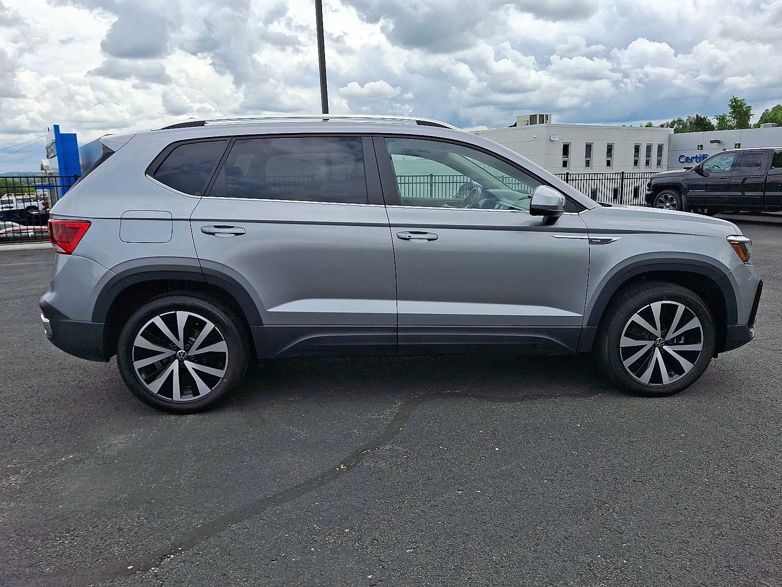2022 Volkswagen Taos SE