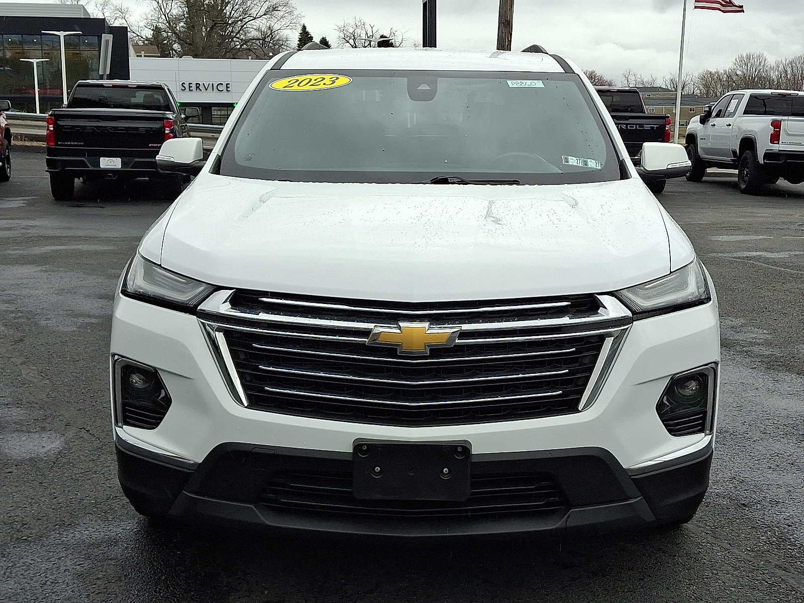 2023 Chevrolet Traverse LT Leather