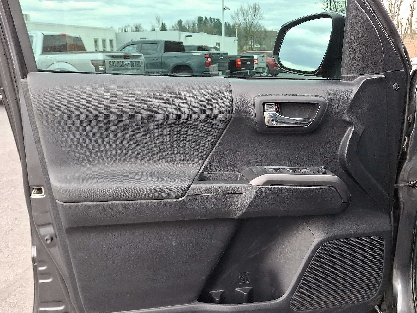 2020 Toyota Tacoma 4WD SR5