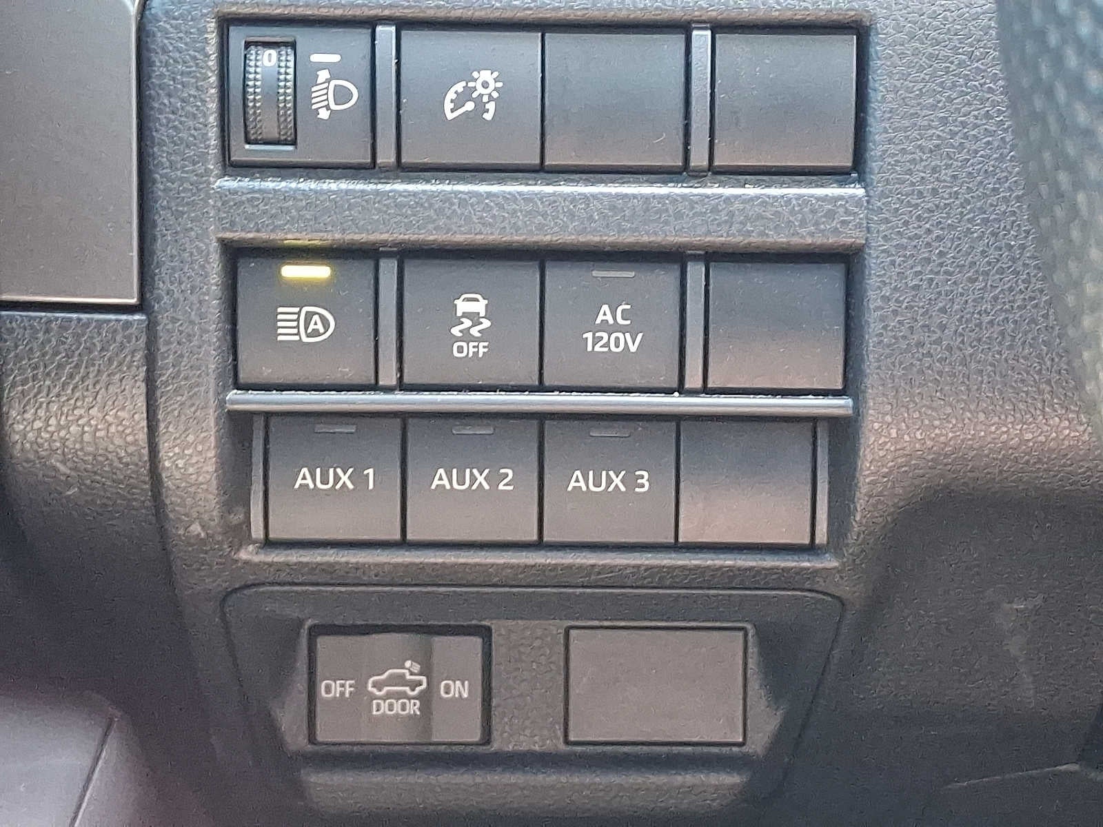 2024 Toyota Tacoma 4WD SR5