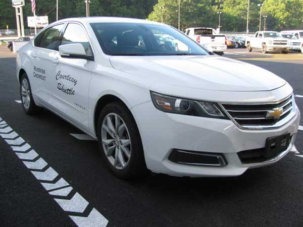 A courtesy shuttle at Riverview Chevrolet